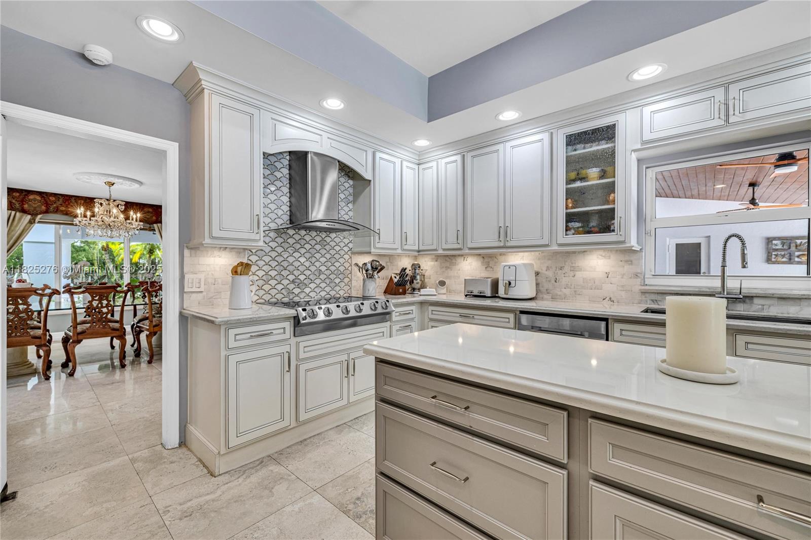 10563 SW 92nd Ave Miami, FL 33176