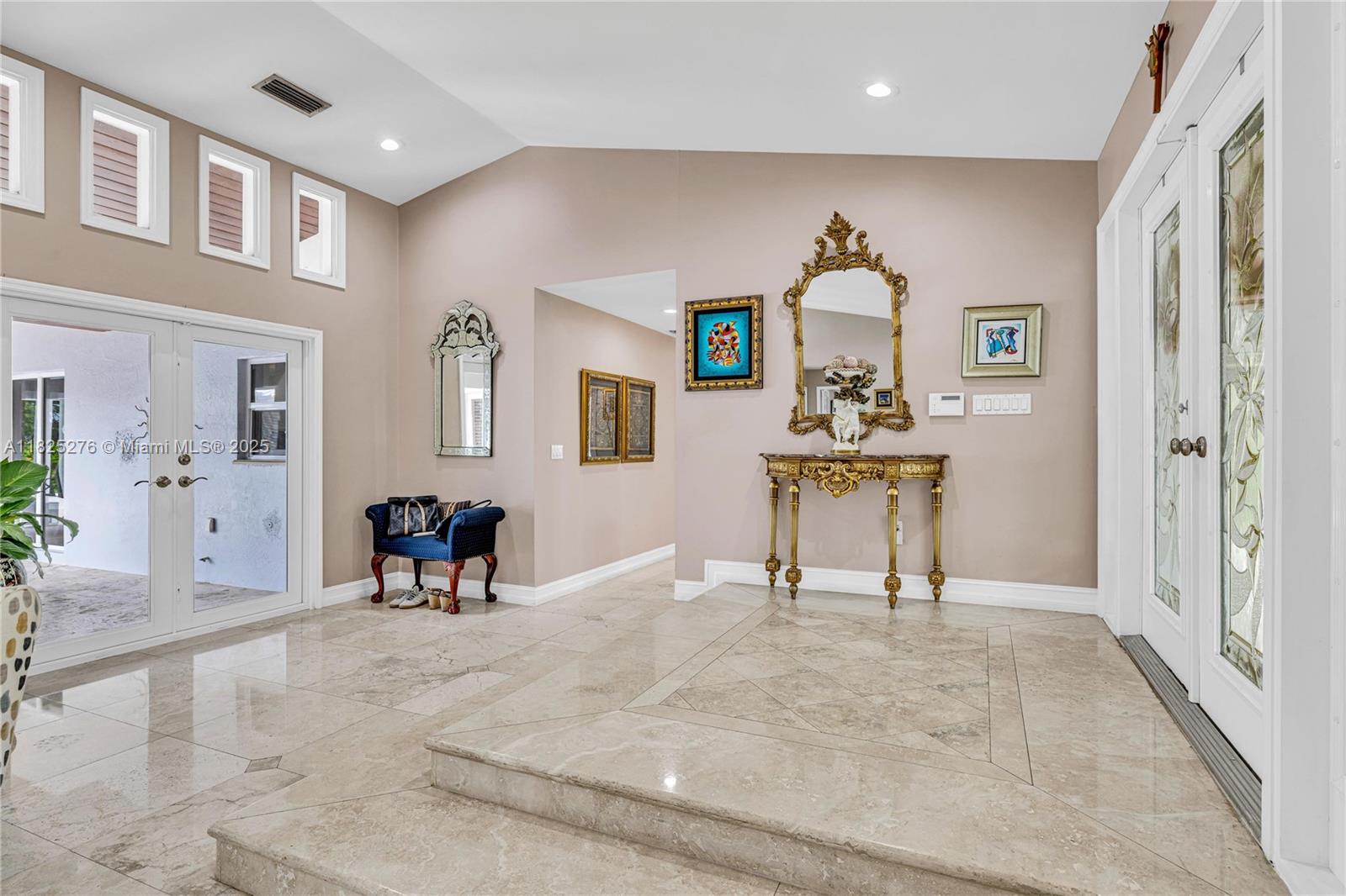 10563 SW 92nd Ave Miami, FL 33176