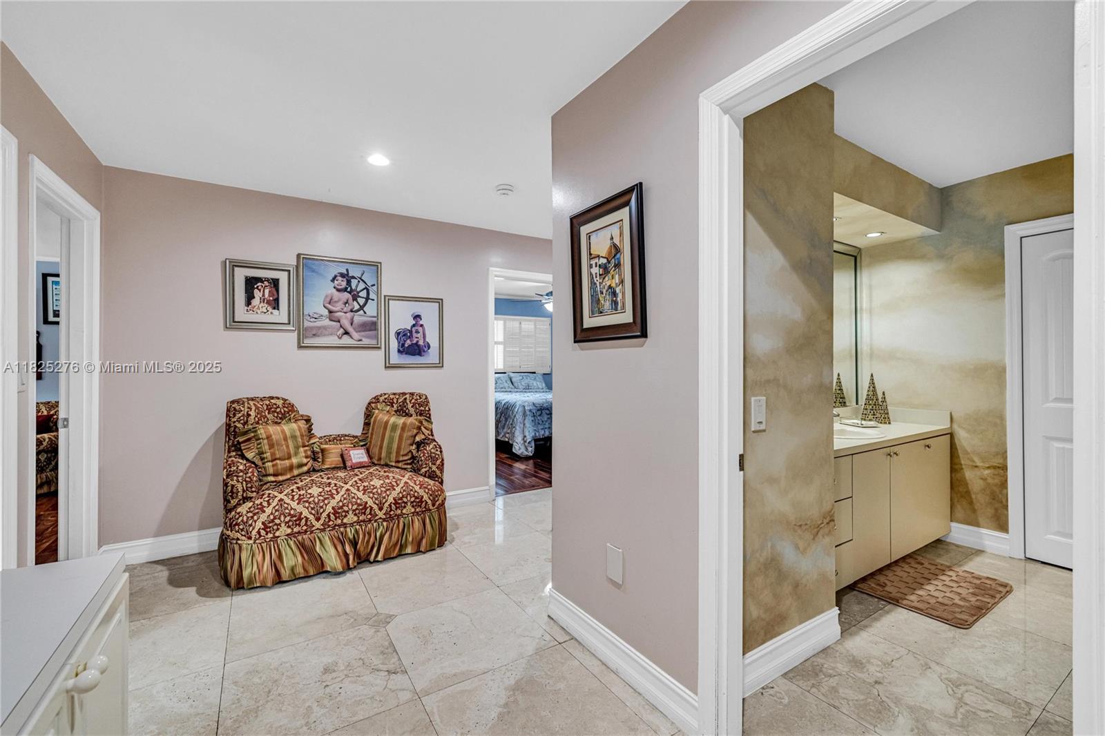 10563 SW 92nd Ave Miami, FL 33176