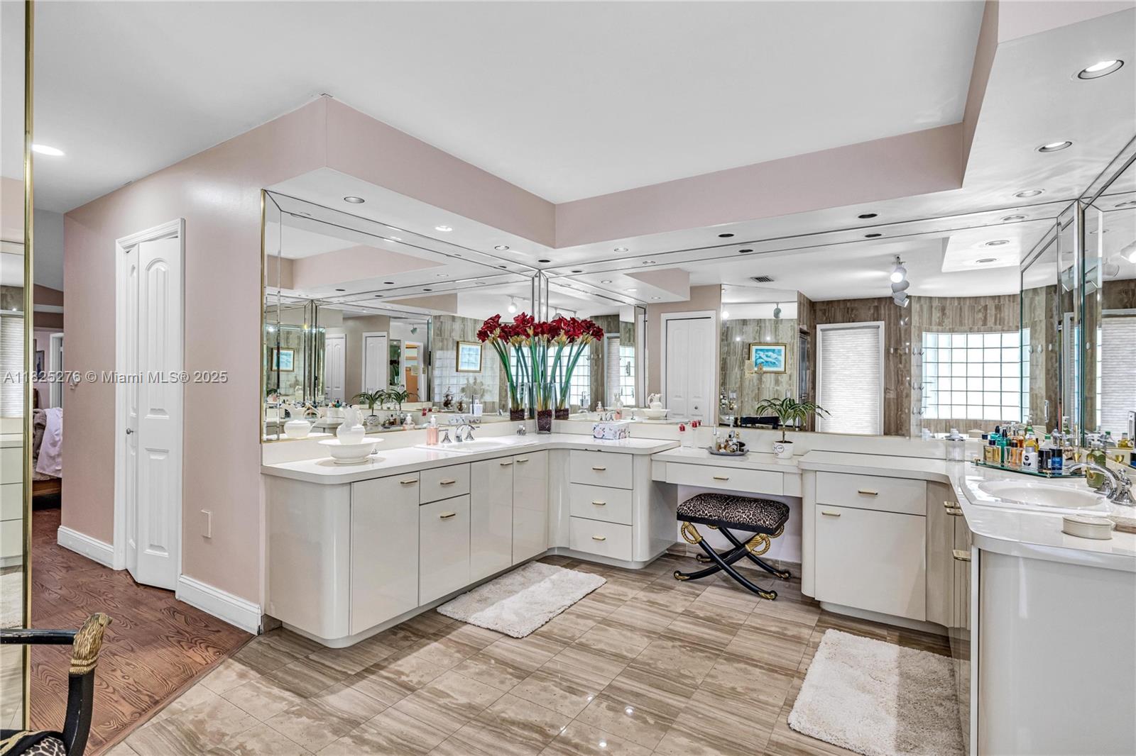 10563 SW 92nd Ave Miami, FL 33176