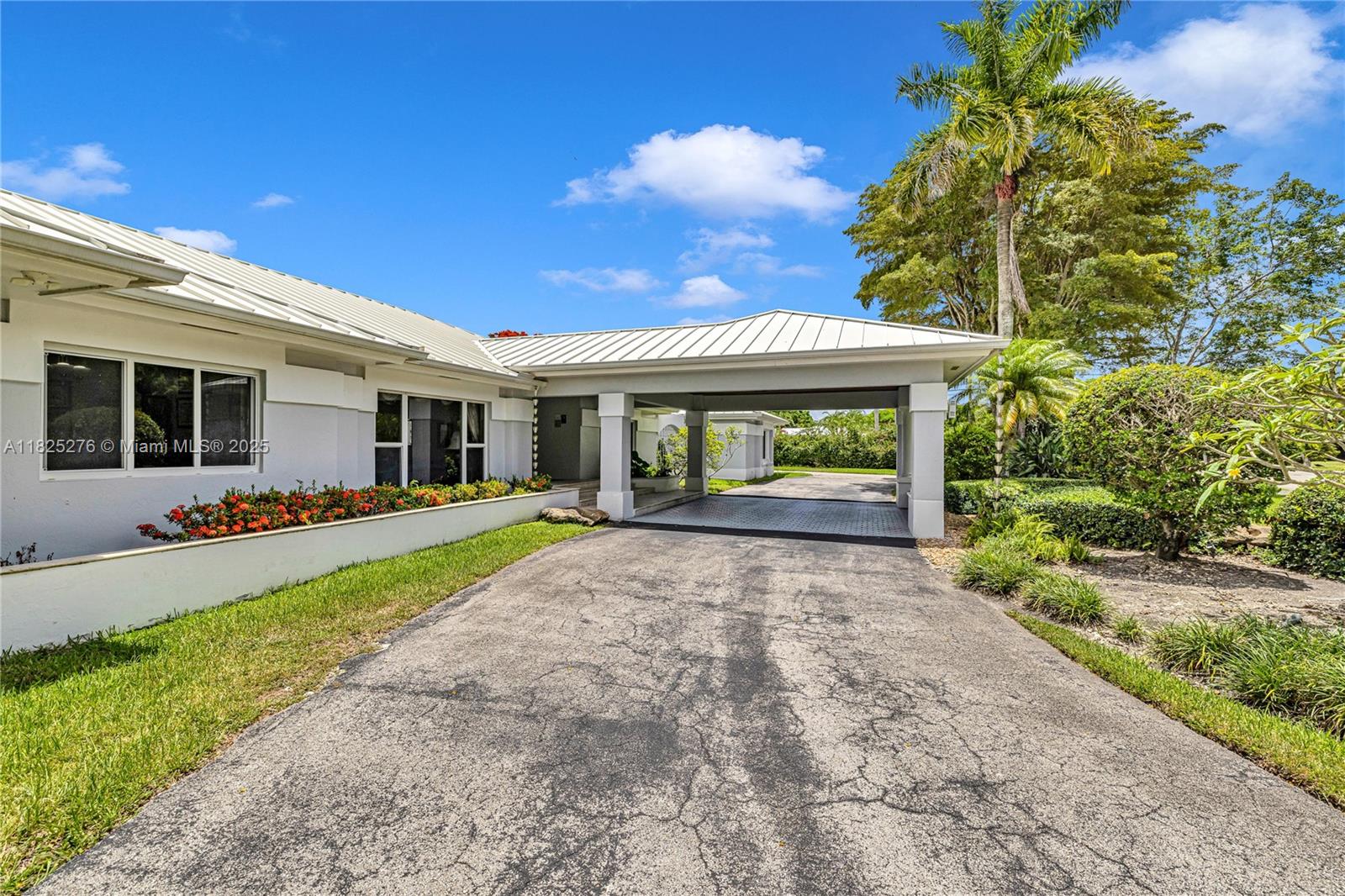 10563 SW 92nd Ave Miami, FL 33176