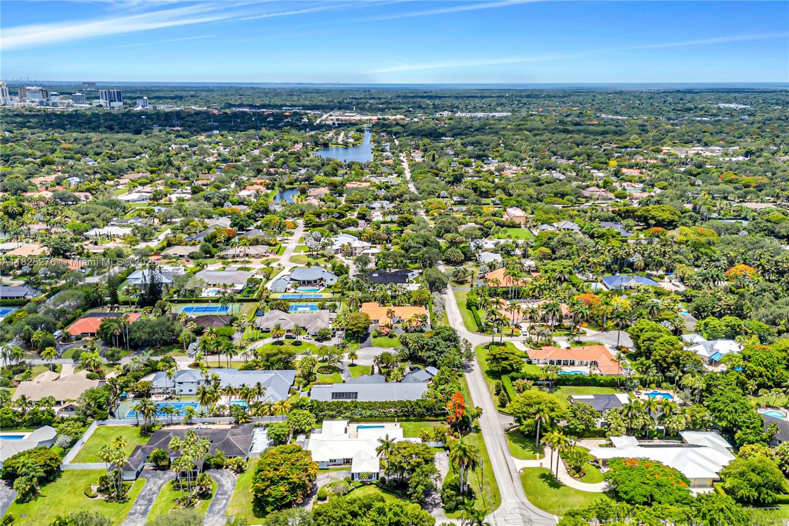 10563 SW 92nd Ave Miami, FL 33176