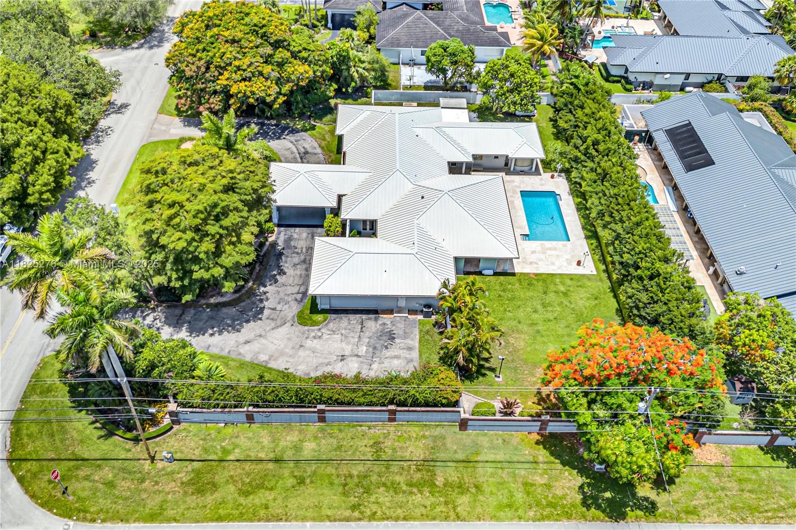 10563 SW 92nd Ave Miami, FL 33176