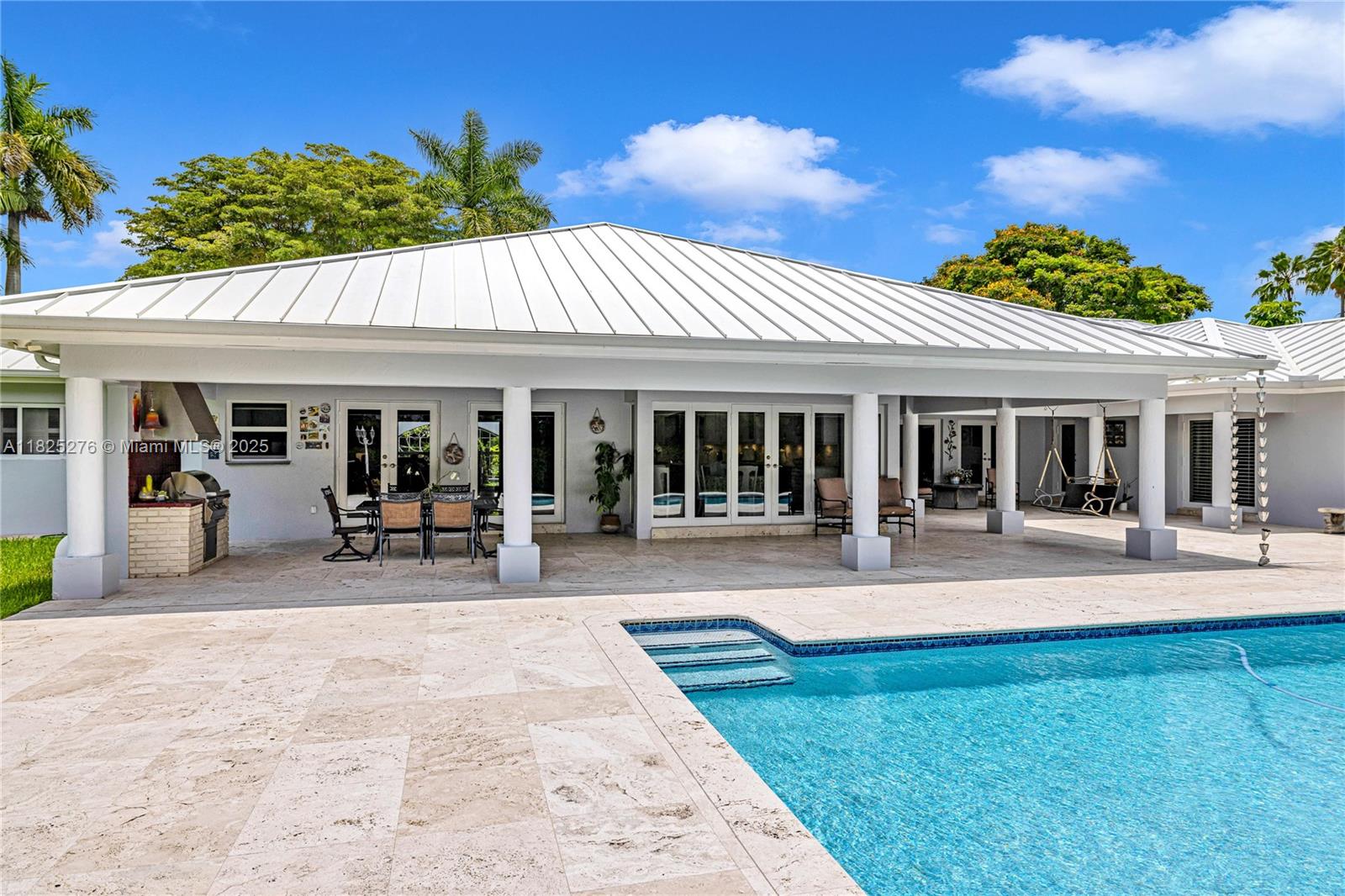 10563 SW 92nd Ave Miami, FL 33176