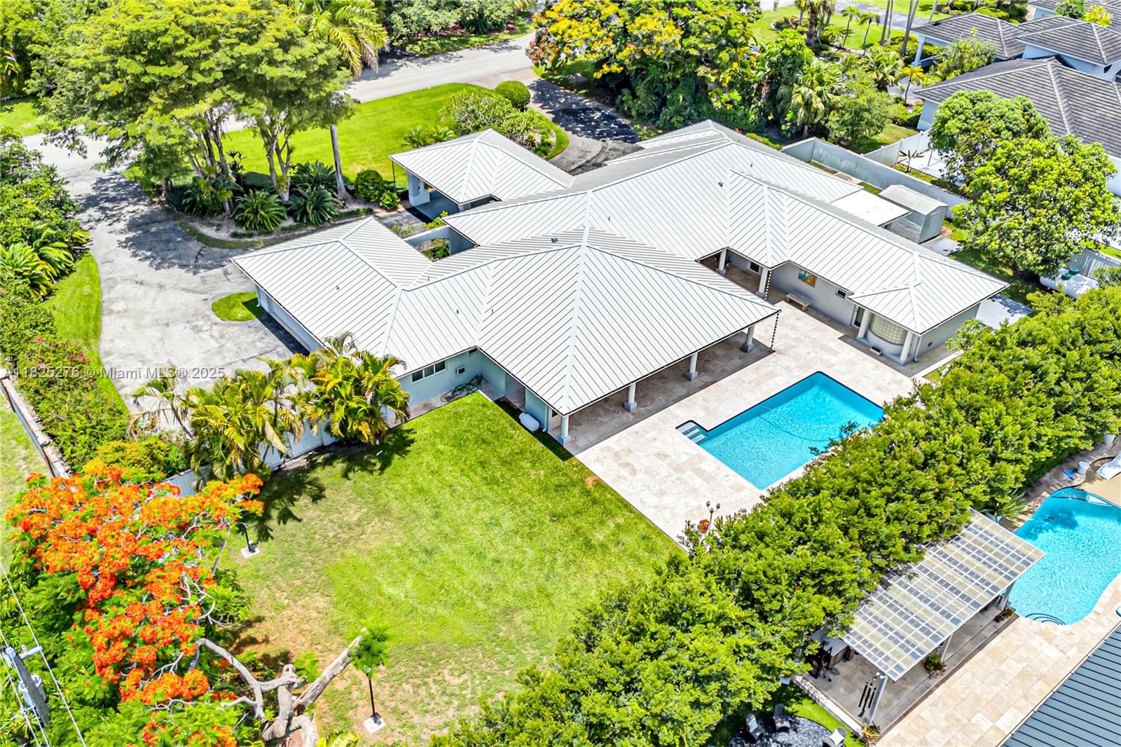 10563 SW 92nd Ave Miami, FL 33176