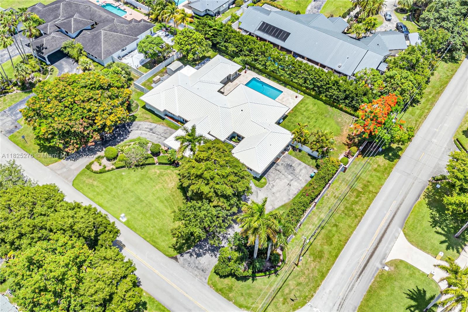 10563 SW 92nd Ave Miami, FL 33176