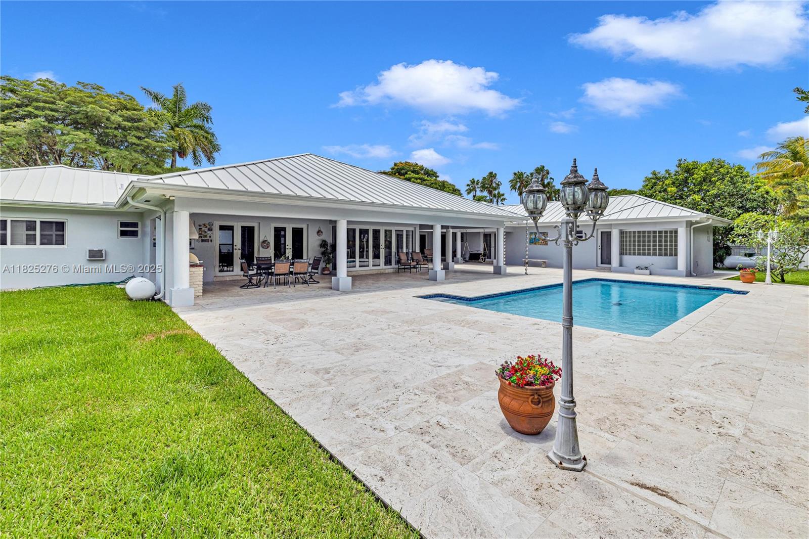 10563 SW 92nd Ave Miami, FL 33176