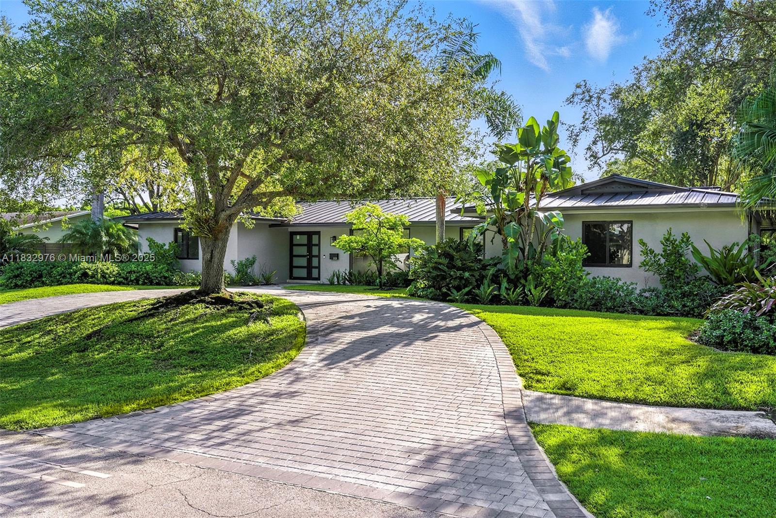 15121 SW 69th Ct Palmetto Bay, FL 33158