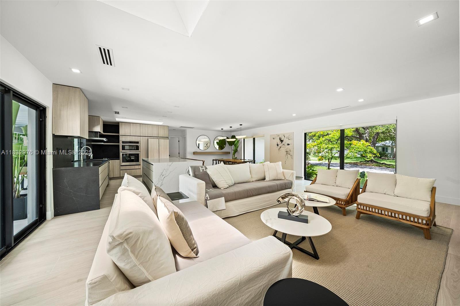 15121 SW 69th Ct Palmetto Bay, FL 33158