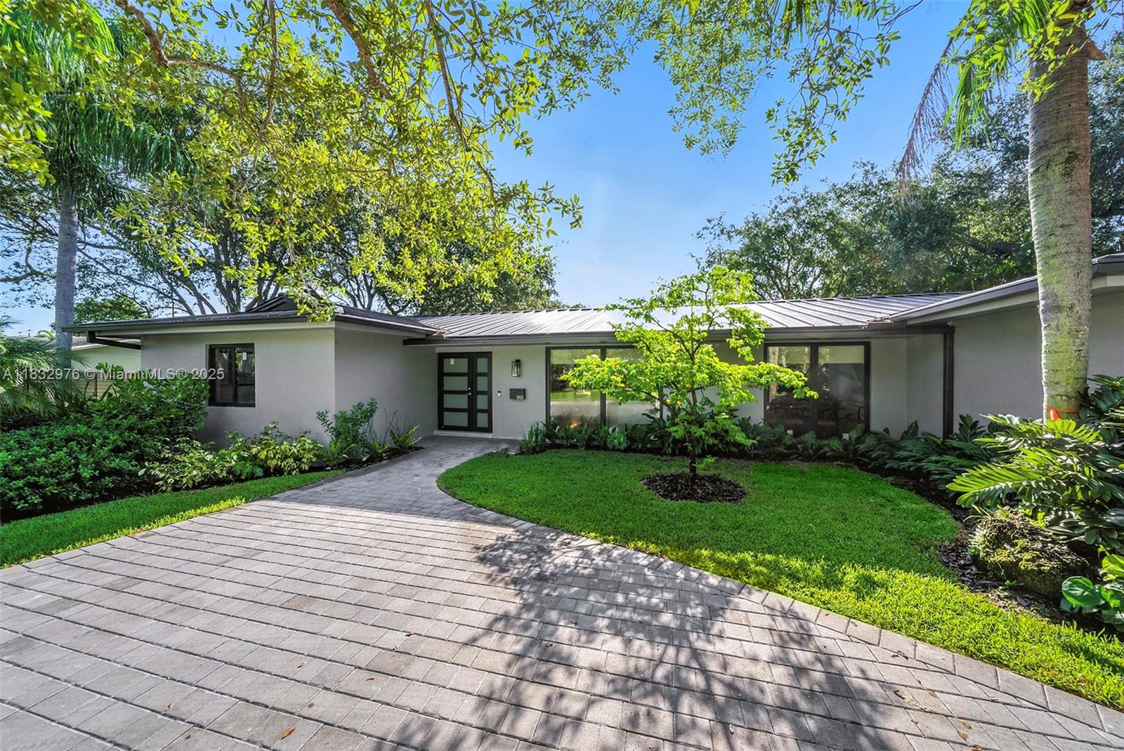 15121 SW 69th Ct Palmetto Bay, FL 33158