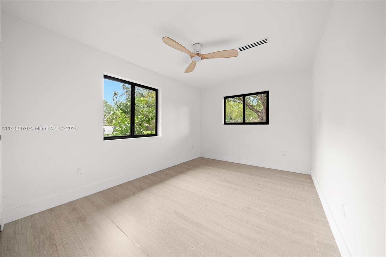 15121 SW 69th Ct Palmetto Bay, FL 33158