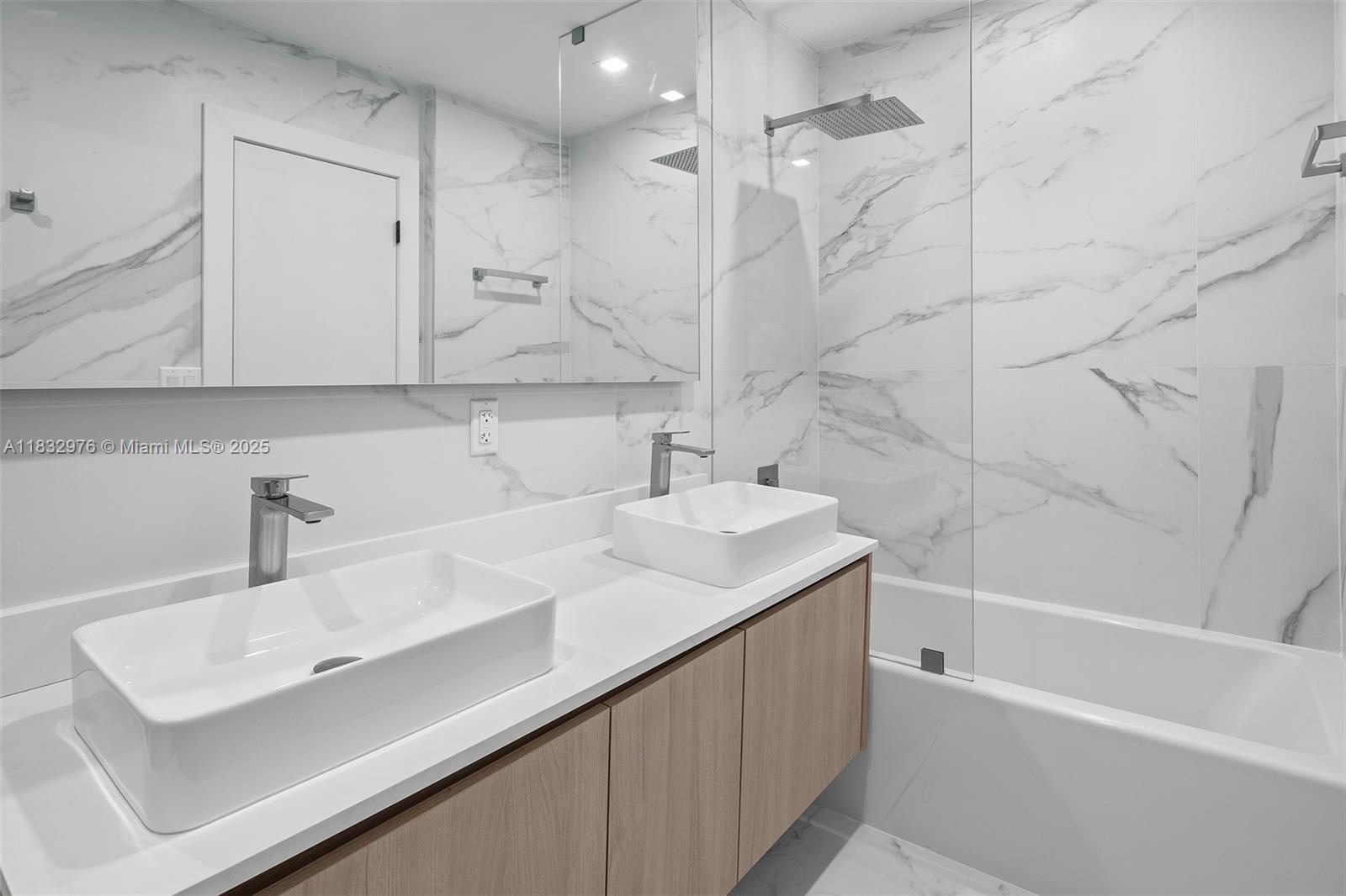 15121 SW 69th Ct Palmetto Bay, FL 33158