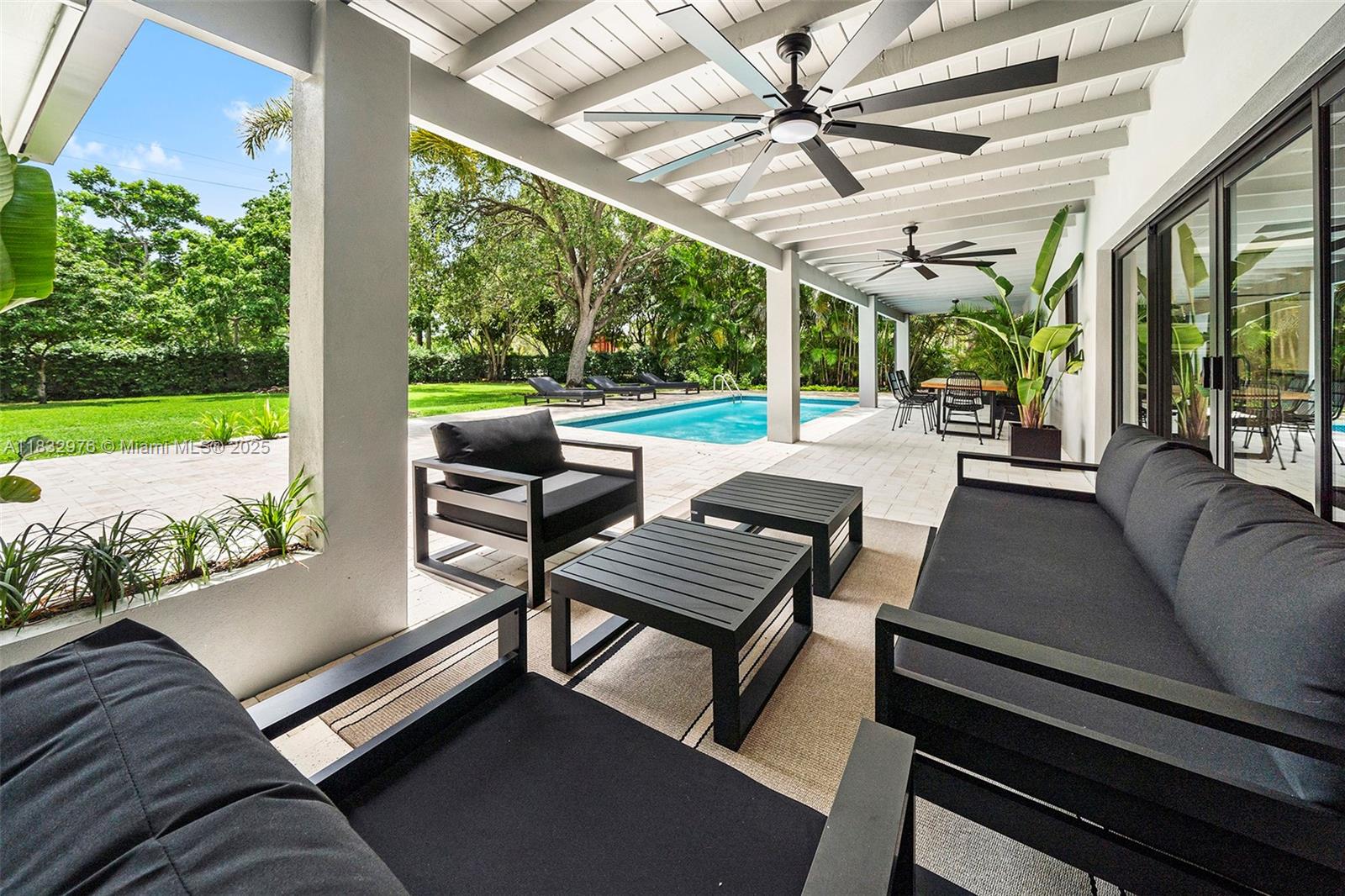 15121 SW 69th Ct Palmetto Bay, FL 33158