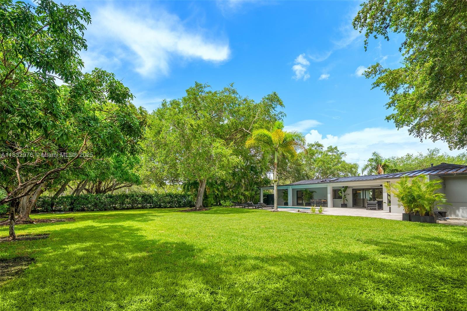 15121 SW 69th Ct Palmetto Bay, FL 33158