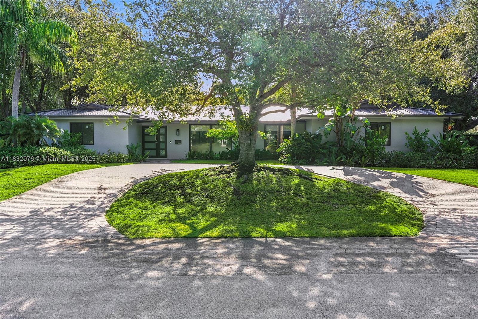 15121 SW 69th Ct Palmetto Bay, FL 33158