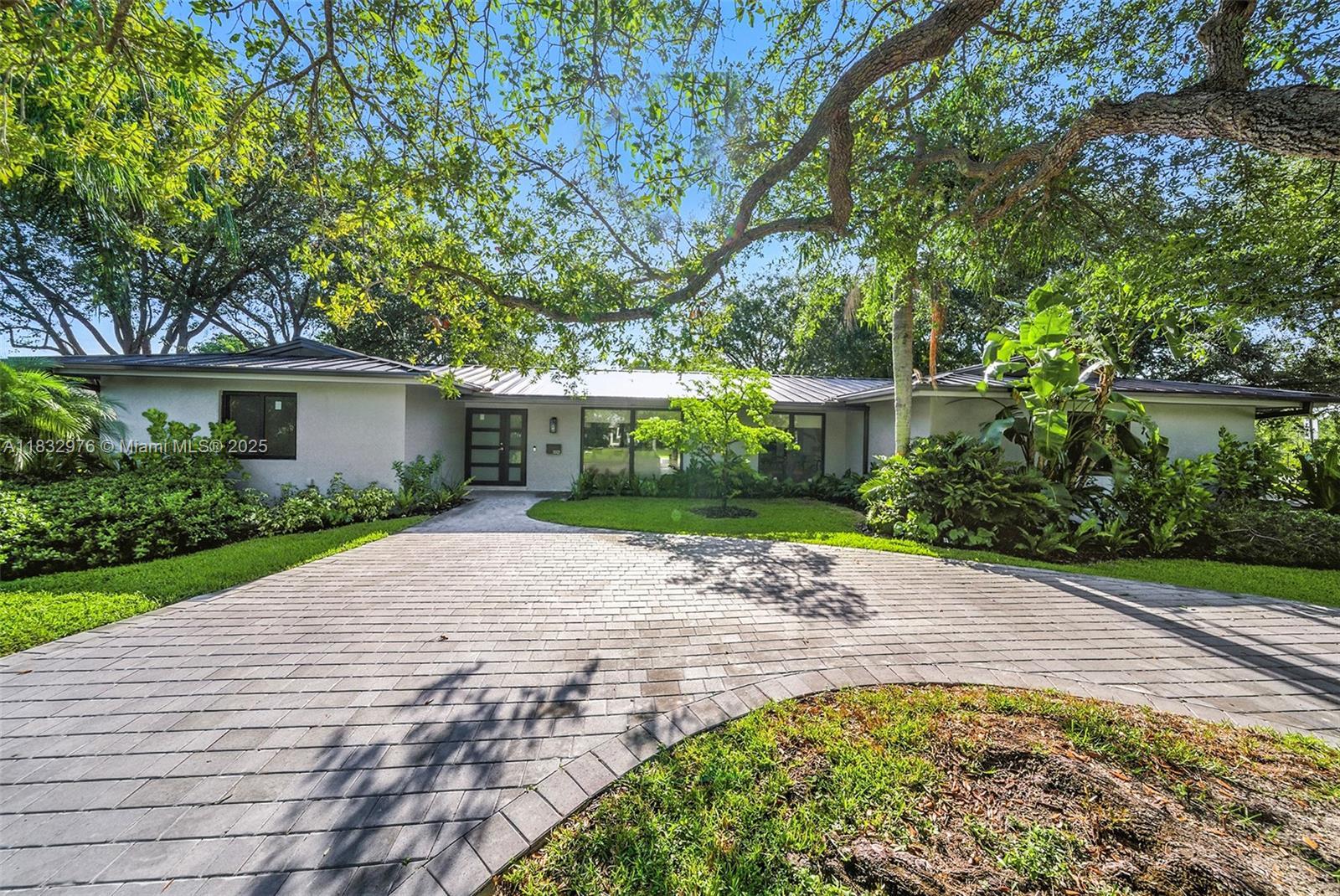 15121 SW 69th Ct Palmetto Bay, FL 33158