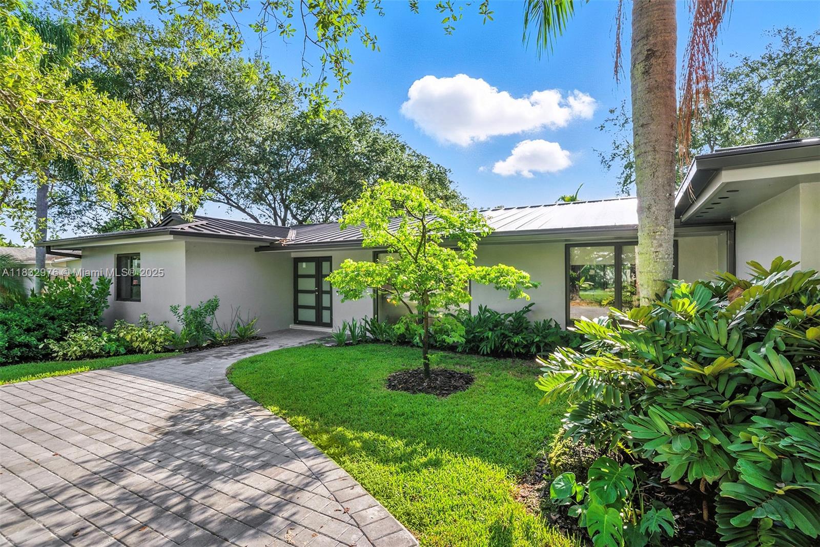 15121 SW 69th Ct Palmetto Bay, FL 33158