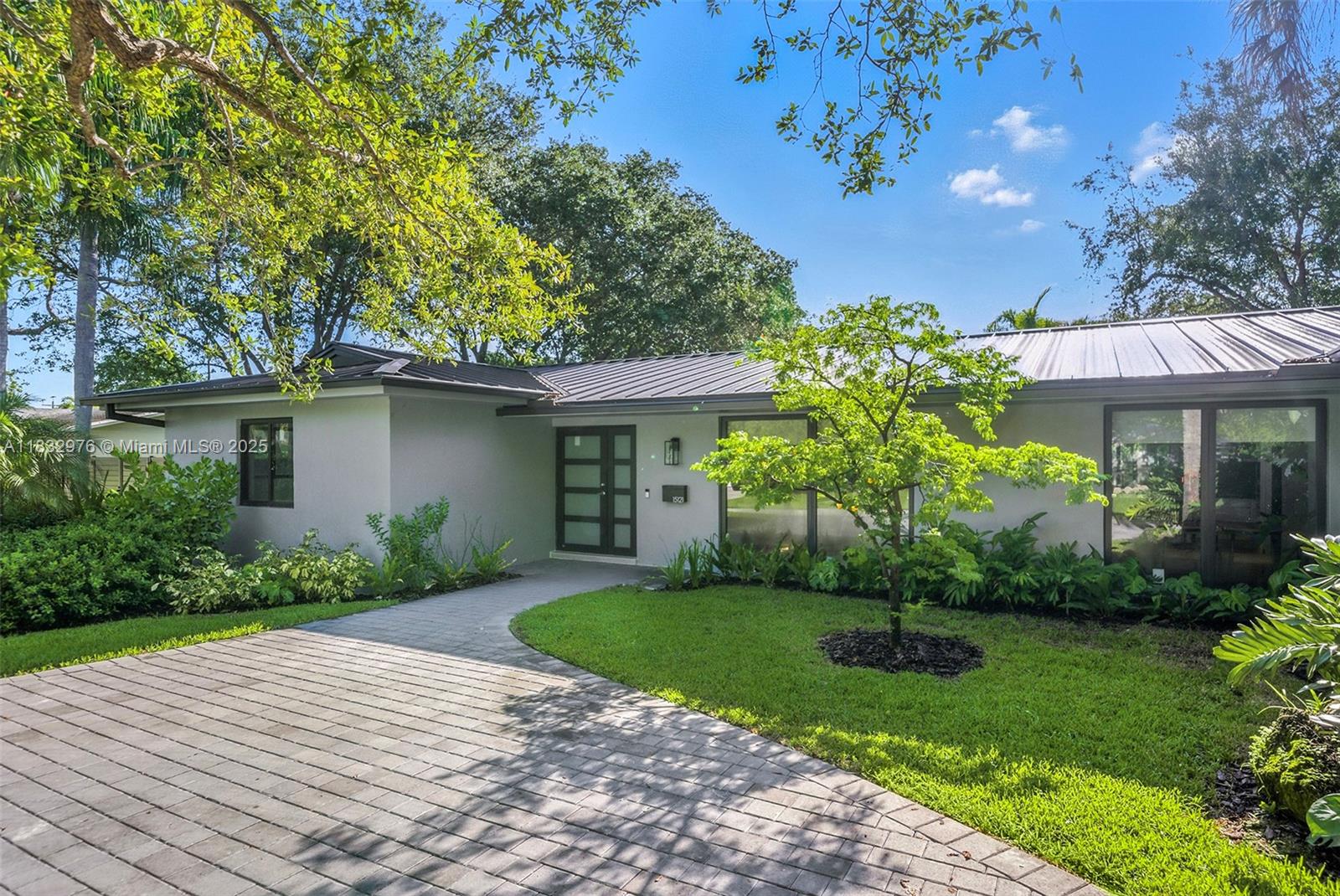 15121 SW 69th Ct Palmetto Bay, FL 33158