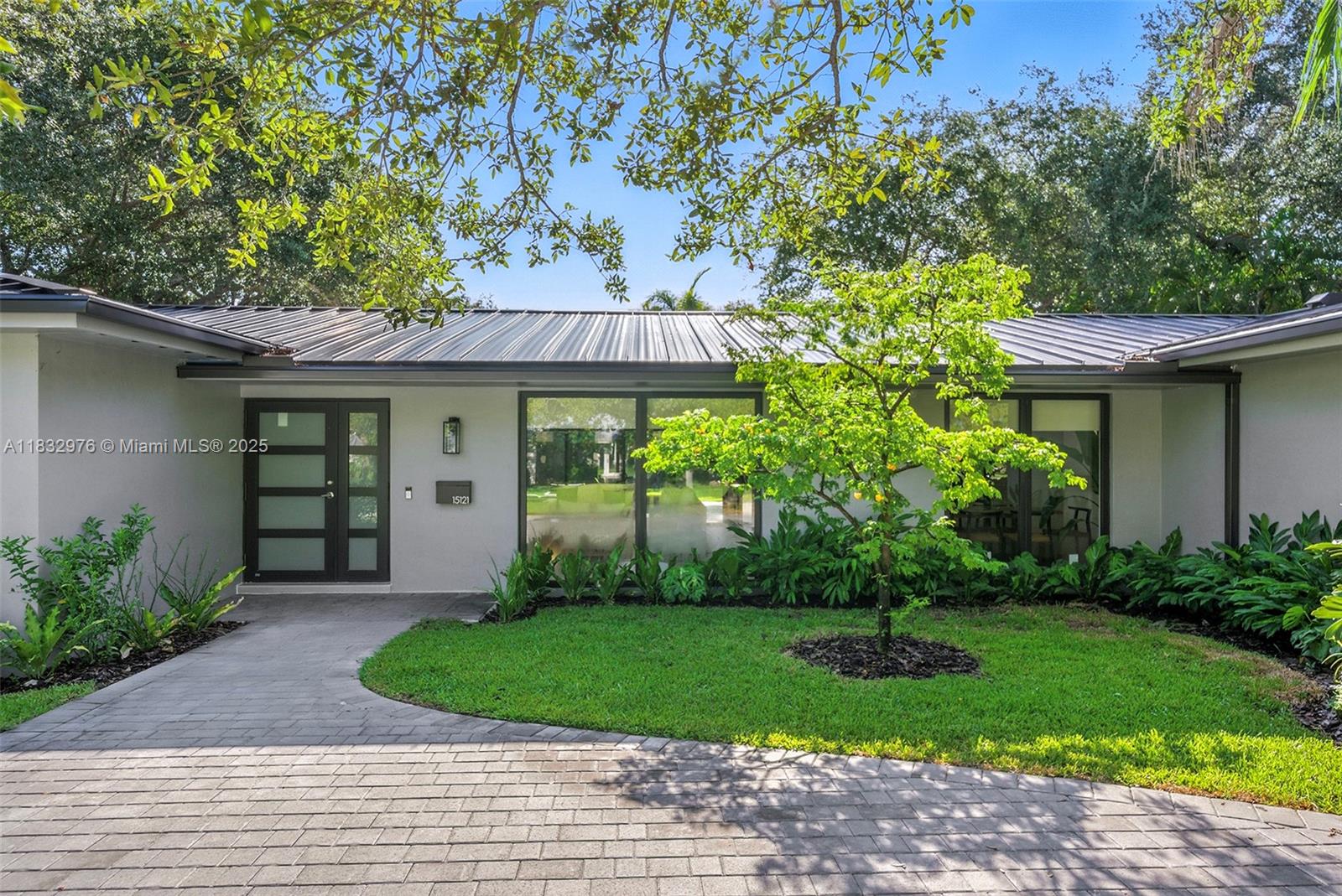 15121 SW 69th Ct Palmetto Bay, FL 33158