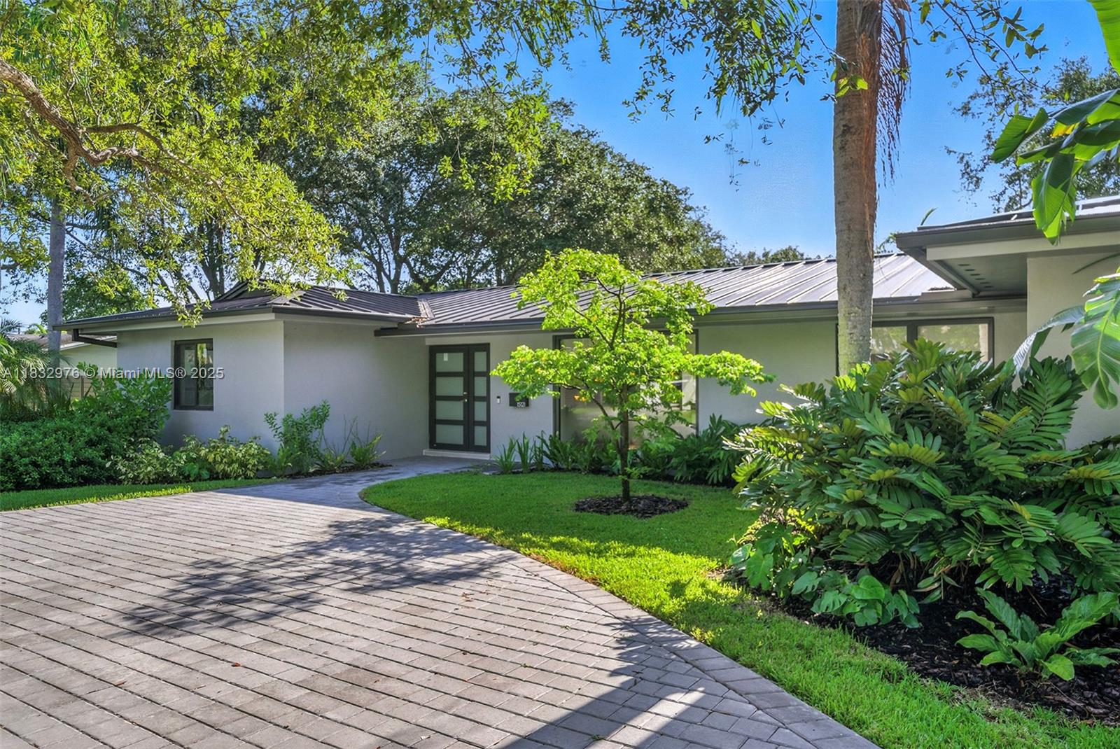 15121 SW 69th Ct Palmetto Bay, FL 33158