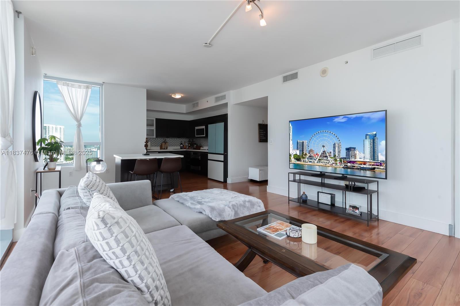 image Ivy Condo9