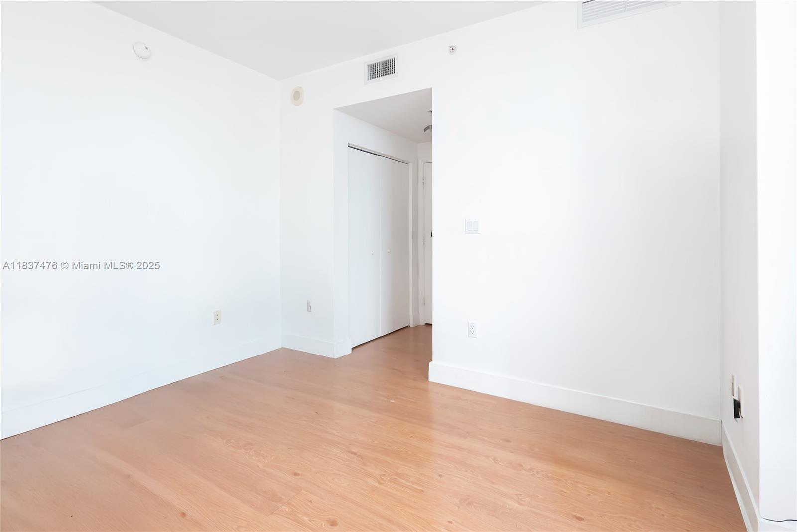 image Ivy Condo20
