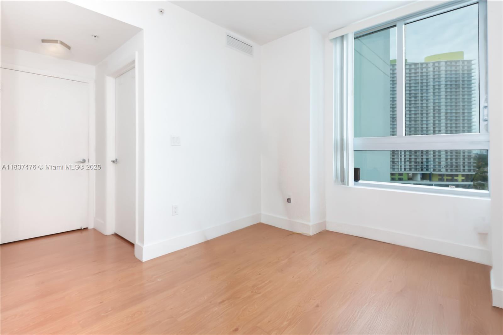 image Ivy Condo21
