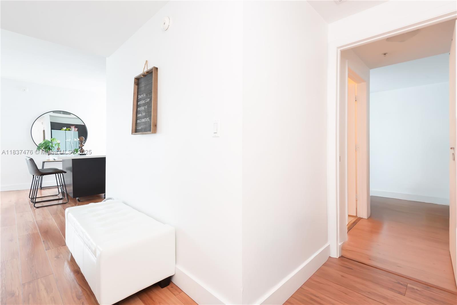image Ivy Condo25