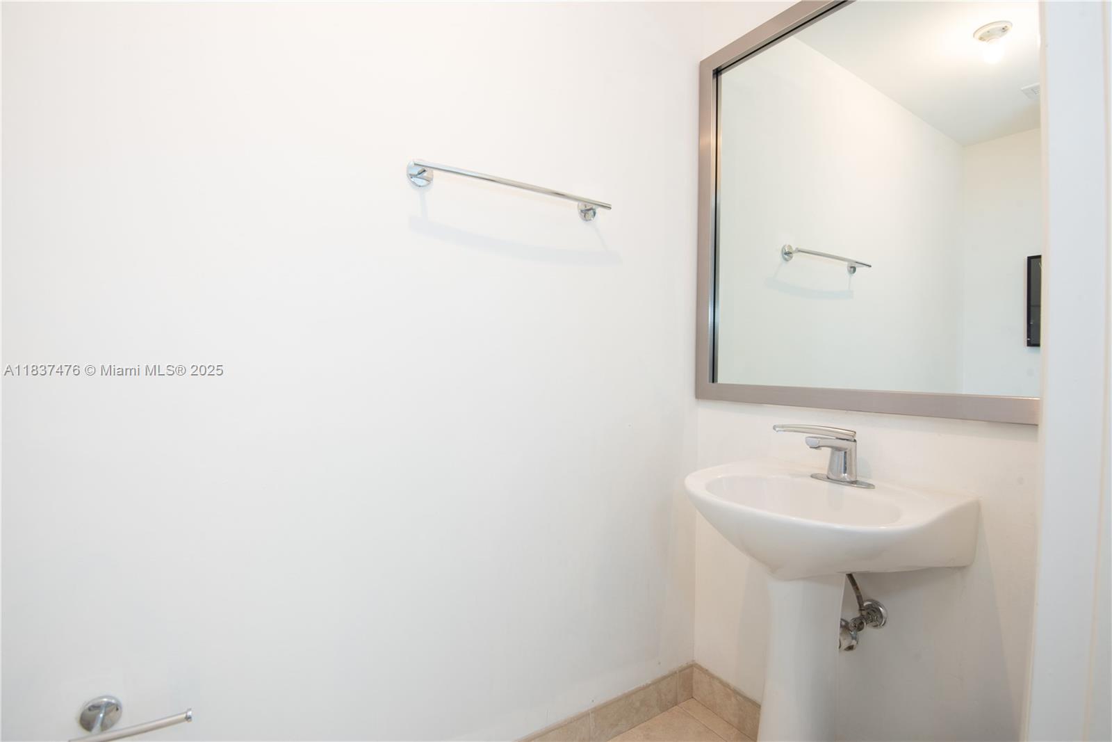 image Ivy Condo26