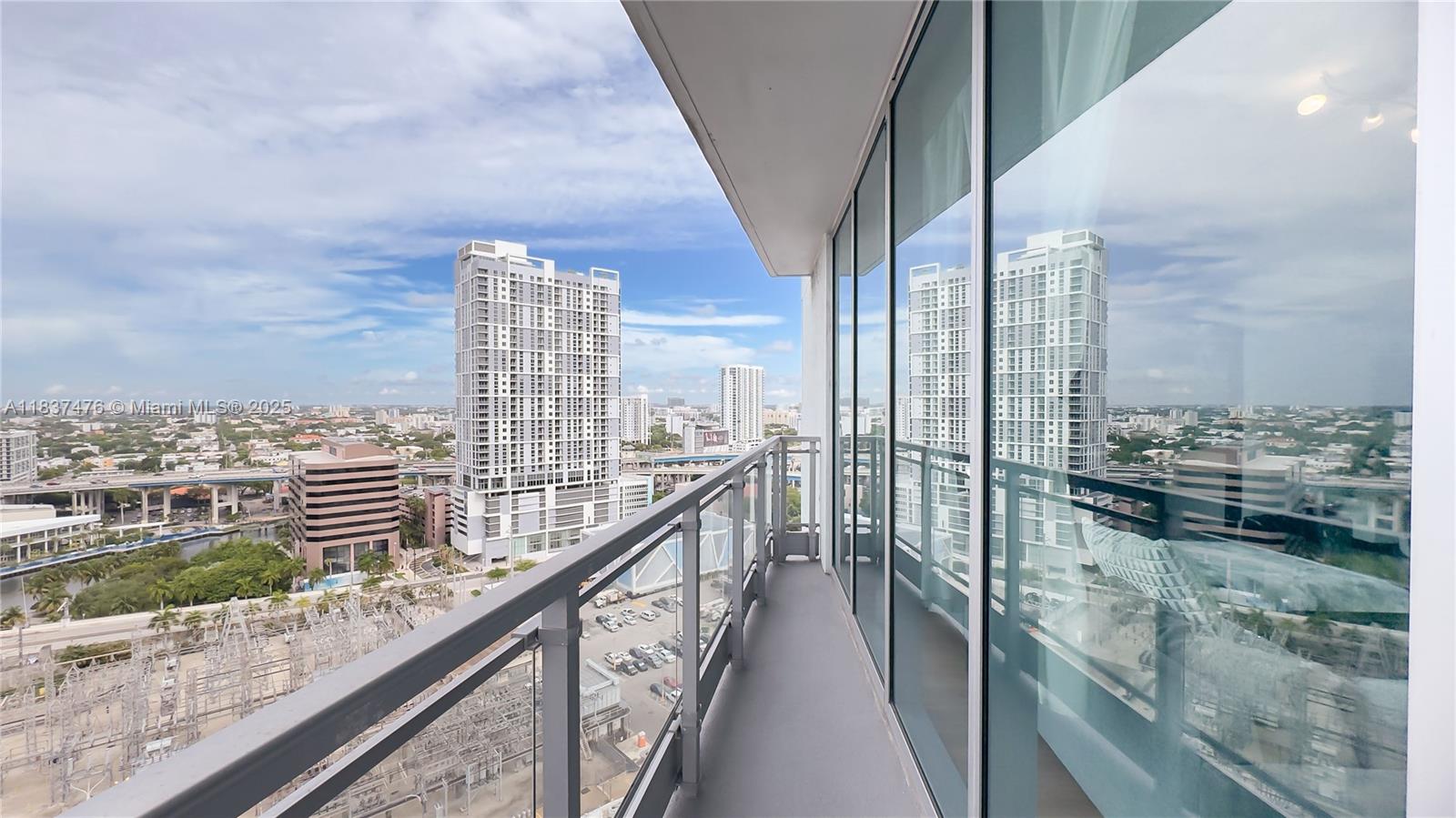 image Ivy Condo32