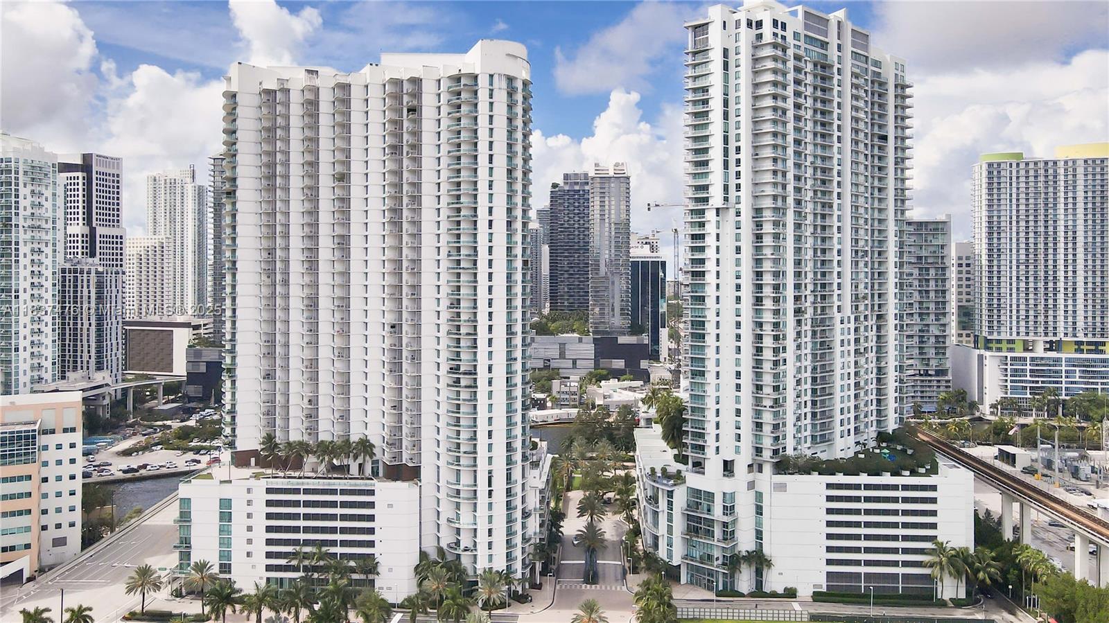 image Ivy Condo35