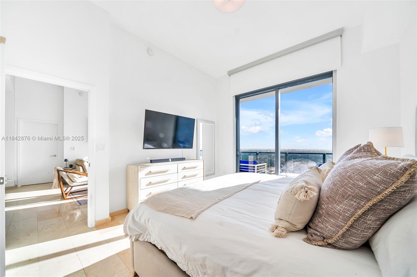 image Rise Condo10