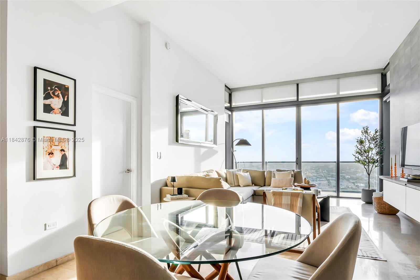 image Rise Condo4