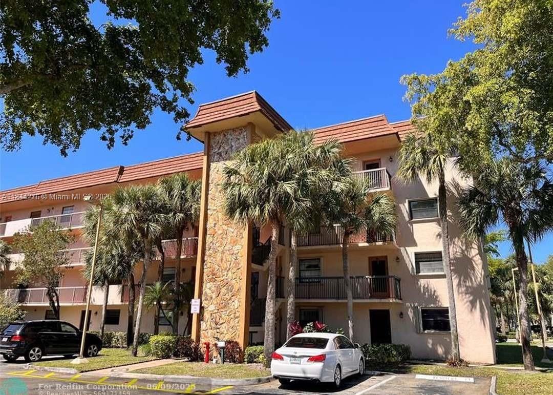 4940 E Sabal Palm Blvd #205