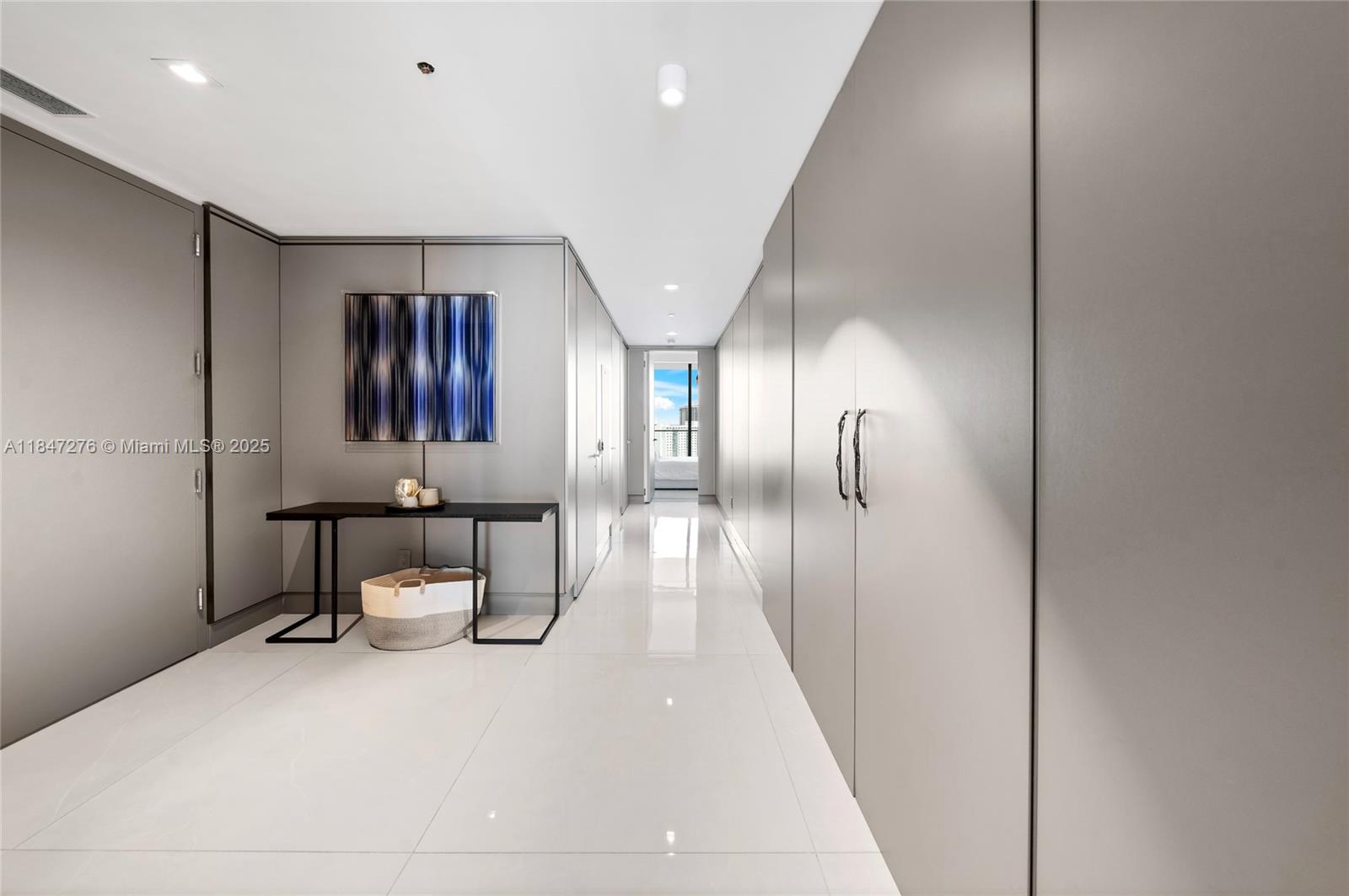 image Armani Residences11