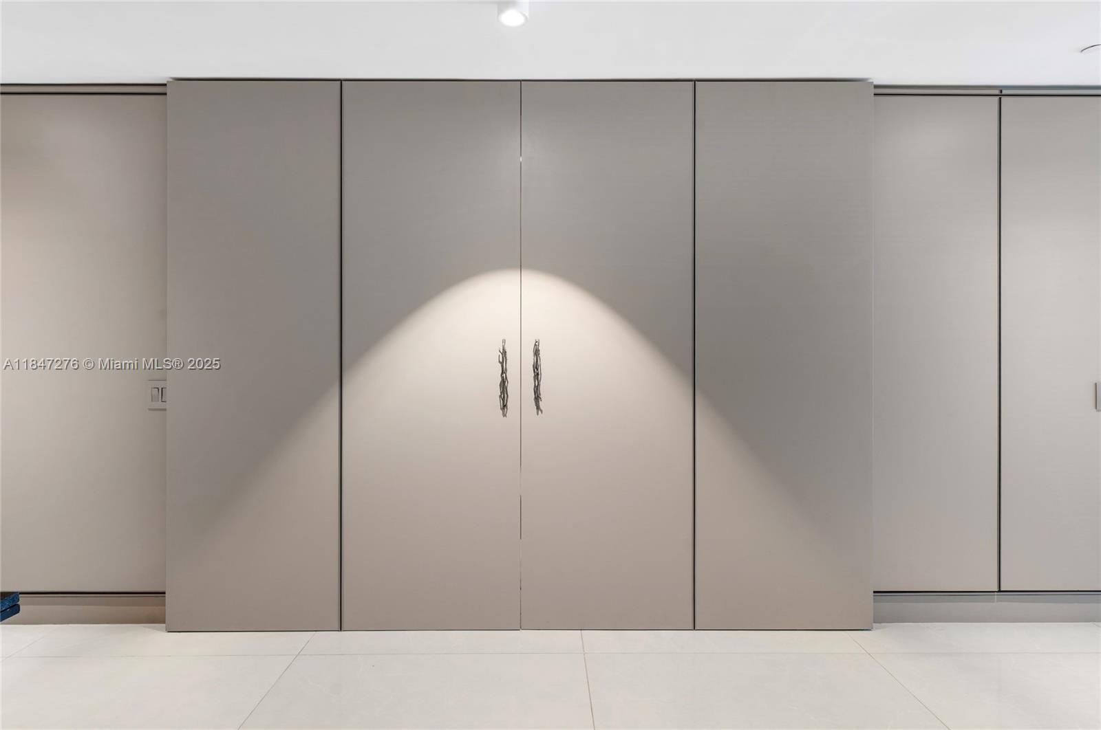 image Armani Residences13