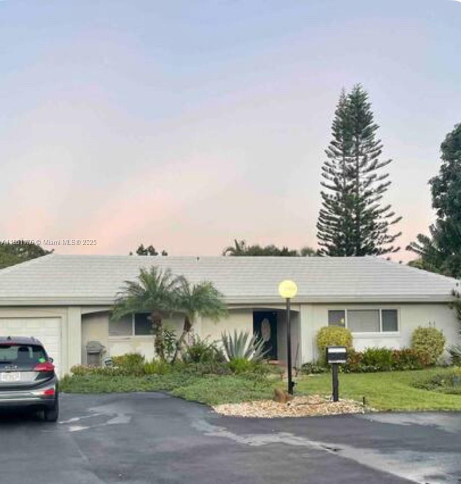 1013 E Cypress Dr #V-31