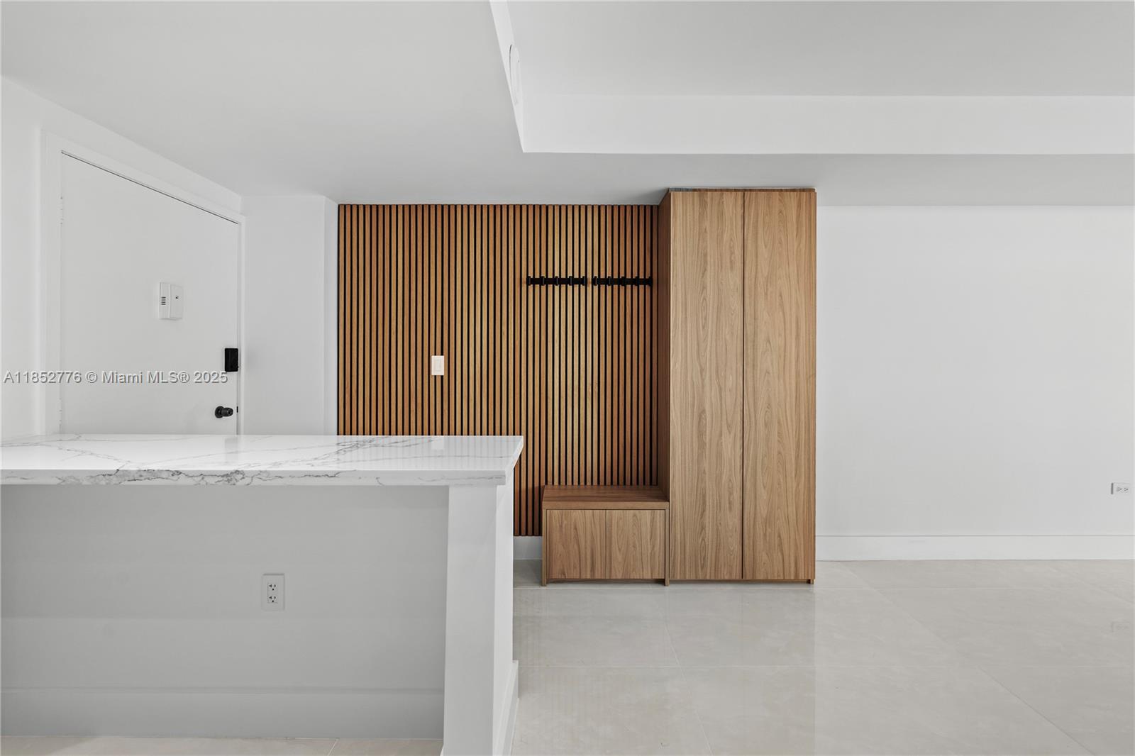 999 Brickell Bay Dr #904 Miami, FL 33131