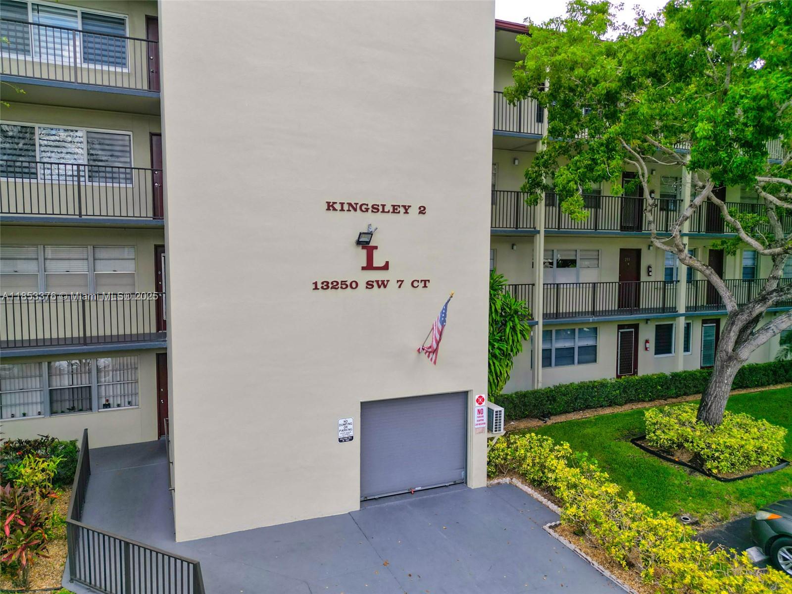 13250 SW 7th Ct #412L