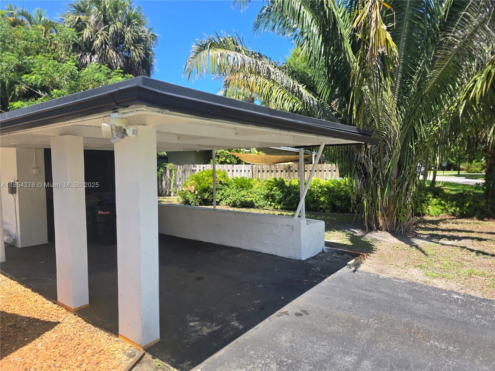 Undisclosed Address,Wilton Manors, FL 33334