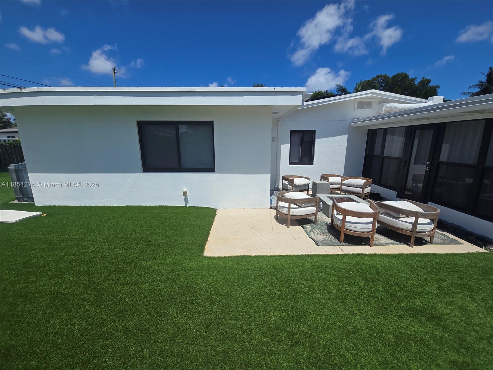 Undisclosed Address,Wilton Manors, FL 33334