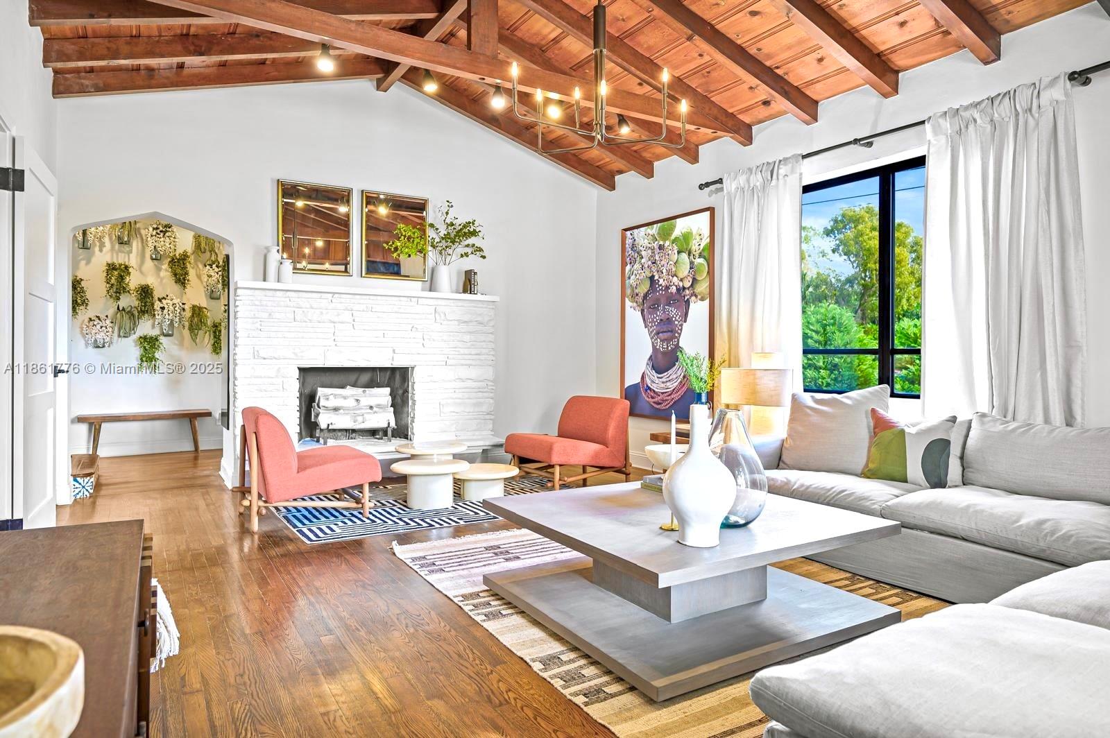 991 NE 82nd St Miami, FL 33138