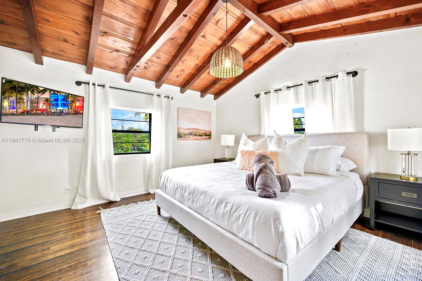 991 NE 82nd St Miami, FL 33138