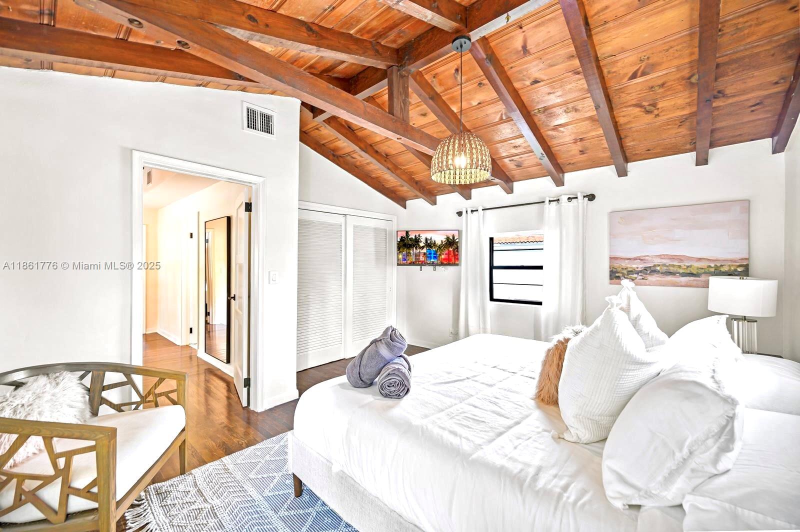 991 NE 82nd St Miami, FL 33138