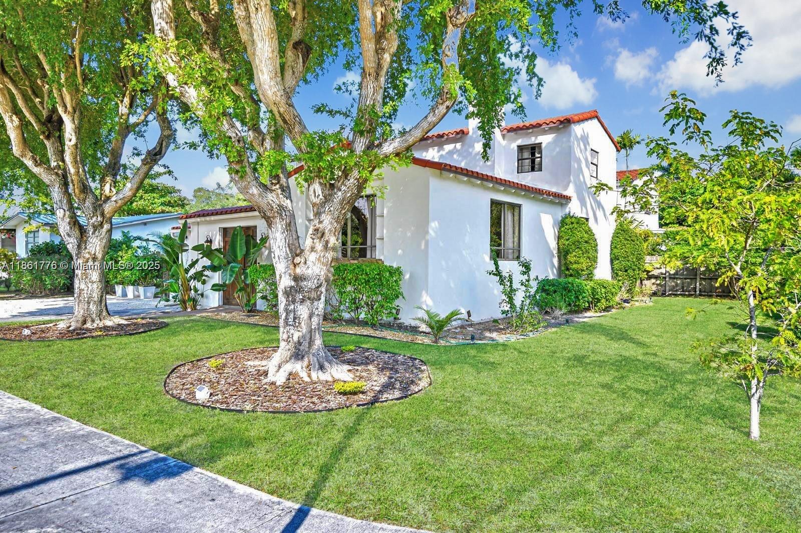 991 NE 82nd St Miami, FL 33138