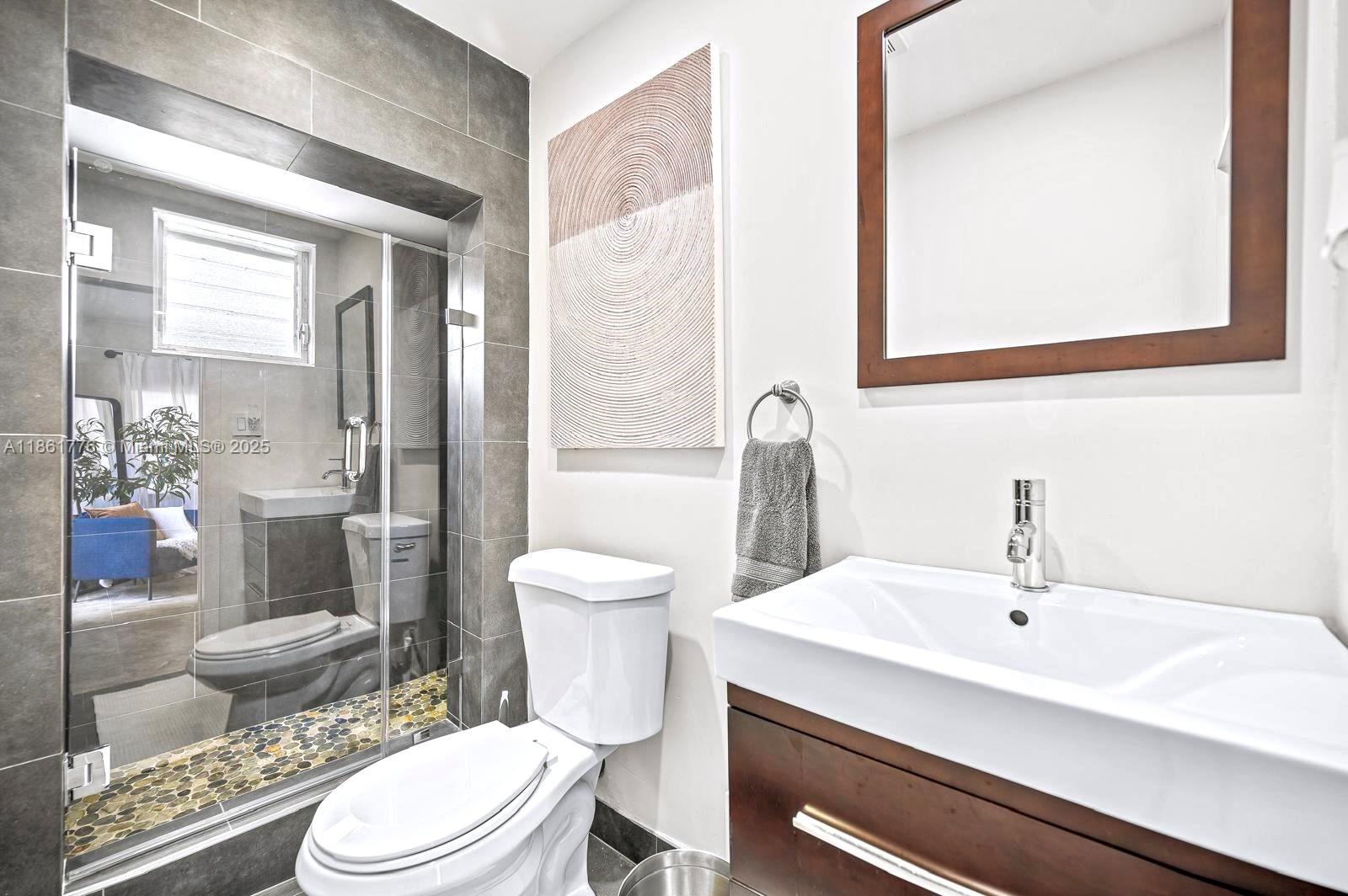 991 NE 82nd St Miami, FL 33138