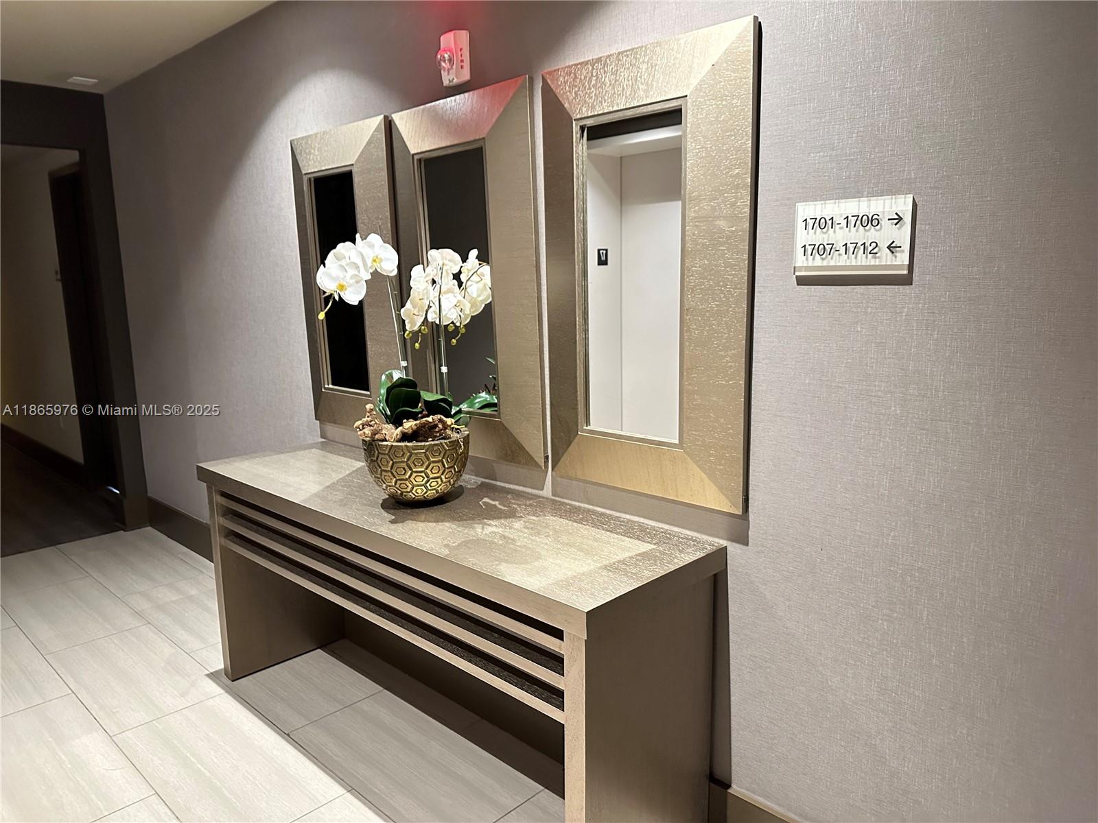 5252 NW 85th Ave #1702 Doral, FL 33166