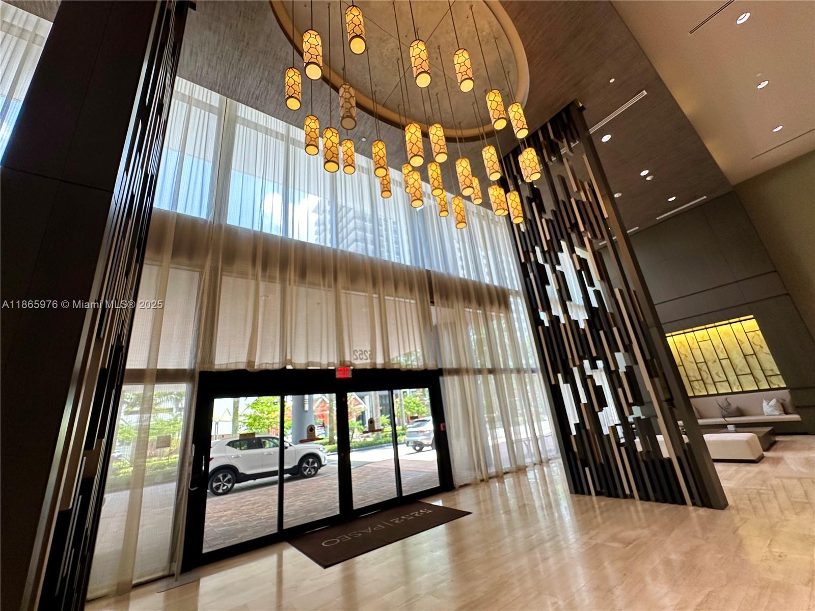 5252 NW 85th Ave #1702 Doral, FL 33166