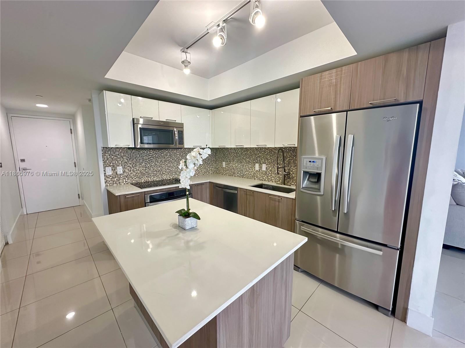 5252 NW 85th Ave #1702 Doral, FL 33166