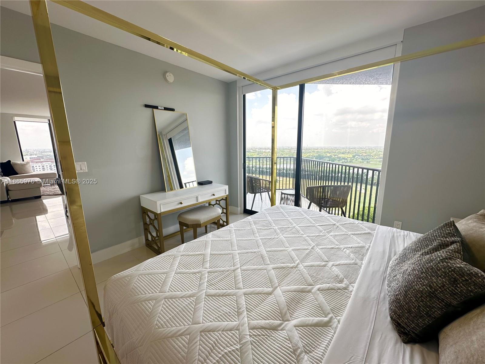 5252 NW 85th Ave #1702 Doral, FL 33166